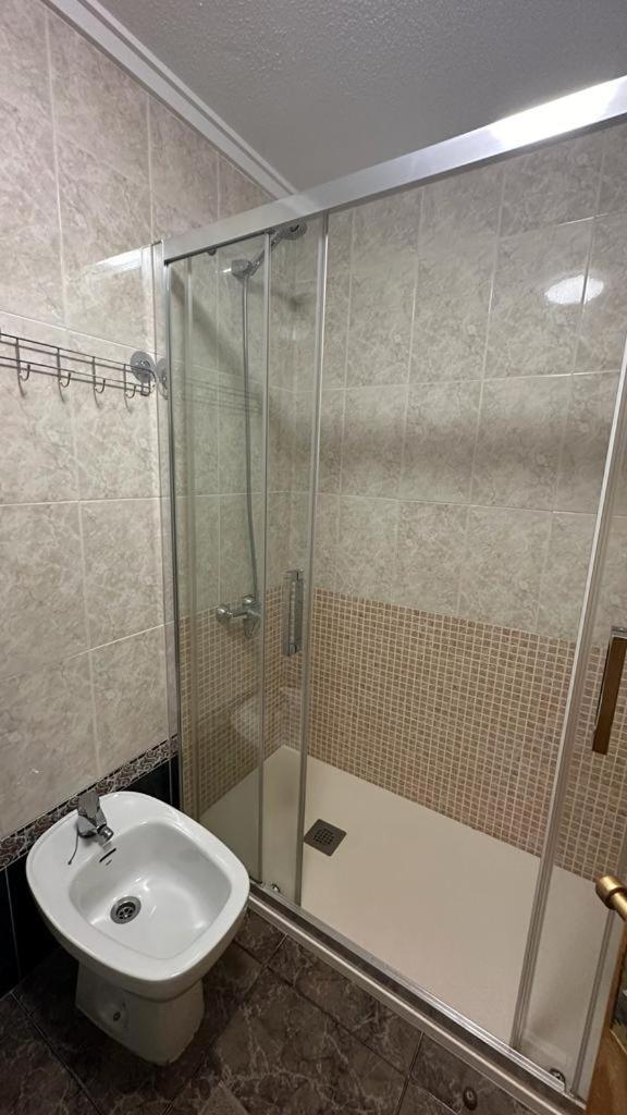 Playa De Los Naufragos Cozy Apartment With Pool Торрев'єха Екстер'єр фото